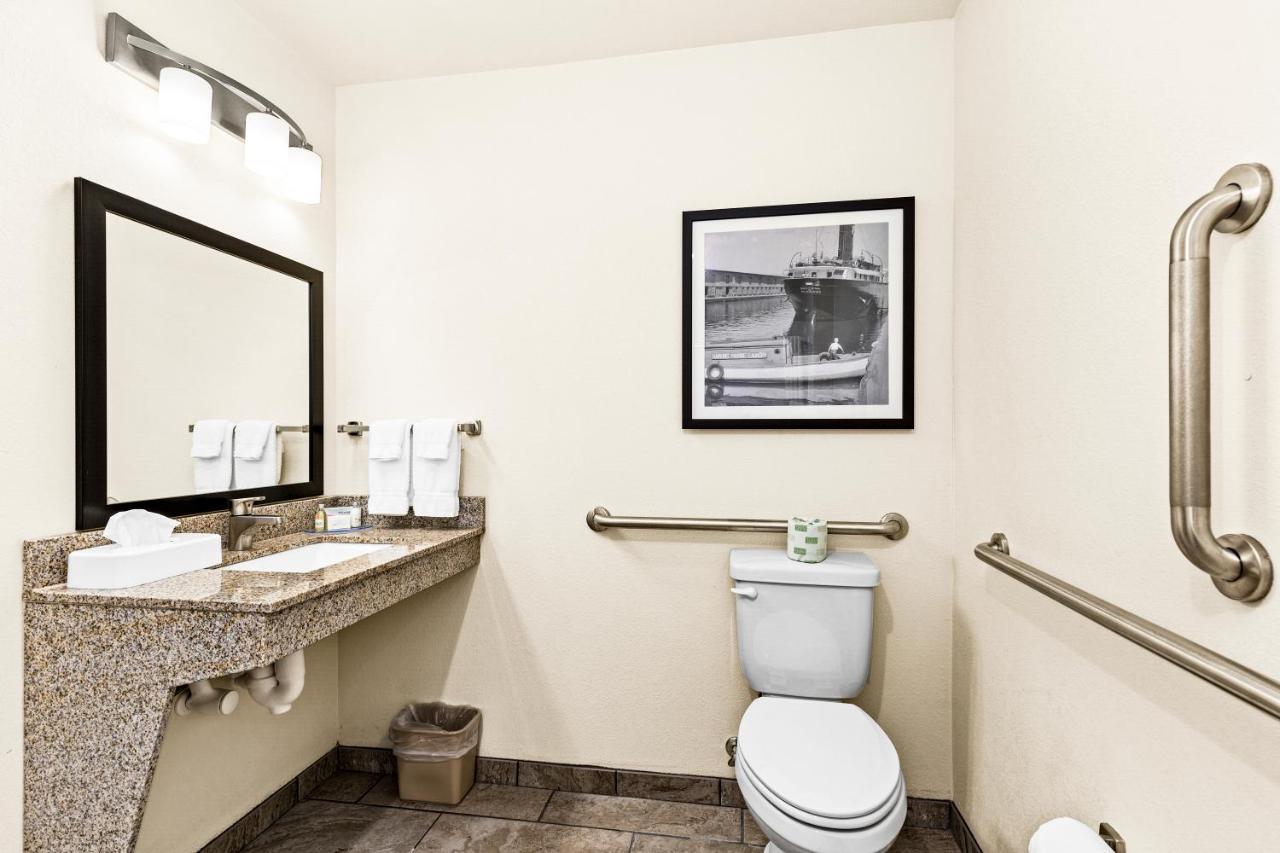 Cobblestone Hotel & Suites International Falls Εξωτερικό φωτογραφία